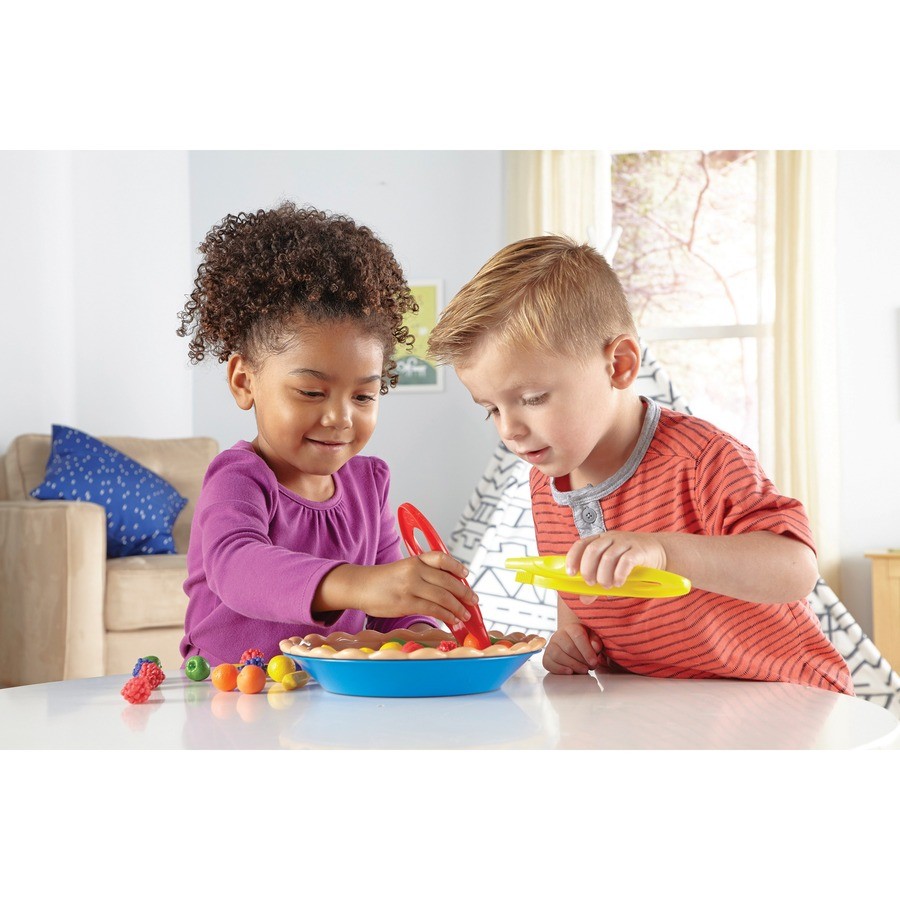 Learning Resources LER6216 Super Sorting Pie – 60 Counters, Tweezers