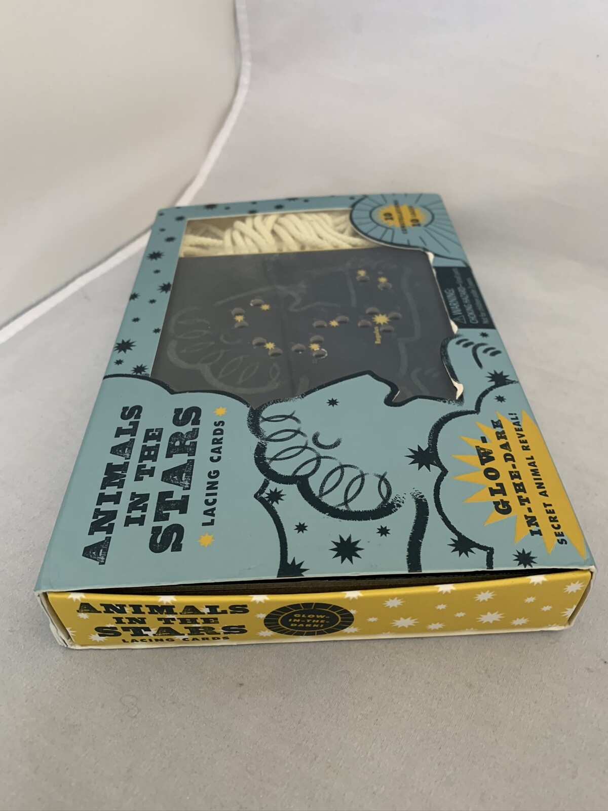 ANIMALS IN THE STARS LACING CARDS / glow in the dark / Chronicle Books I1