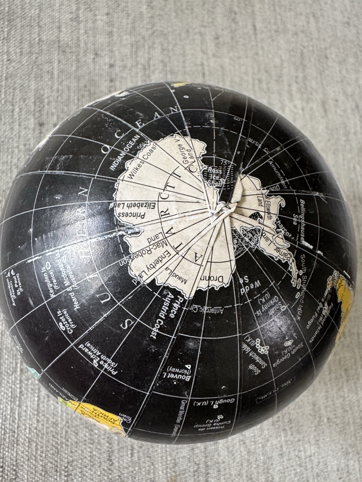 Nesting Ball Sphere Globe Earth Decor Black