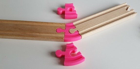 PROBLEM SOLVED! (3) Wooden Train Curve Tracks STRESS RELIEF Thomas Brio IKEA USA