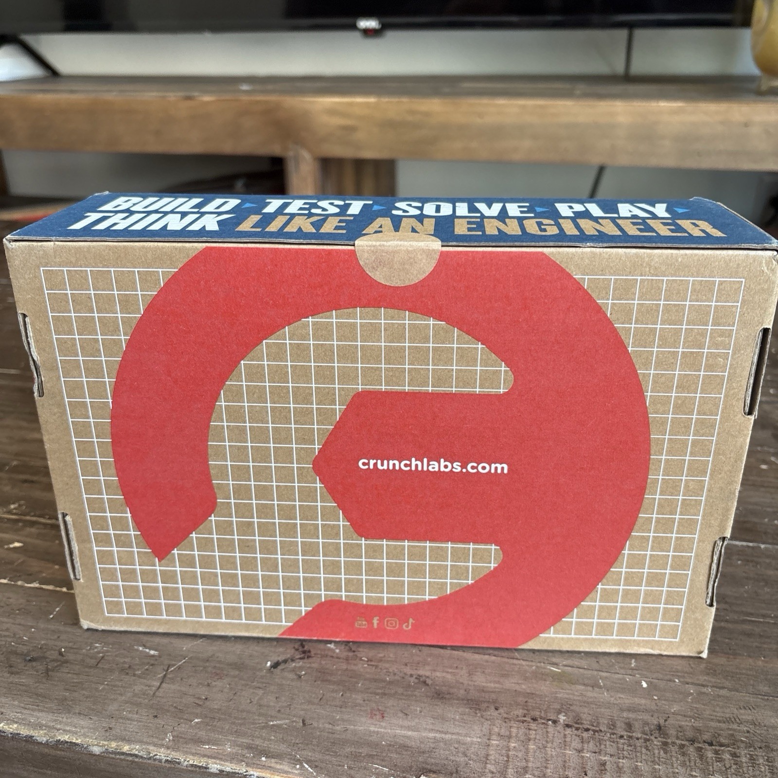 Crunch Labs By Mark Rober S.T.E.M. Build Box – Boomerang Car, SEALED