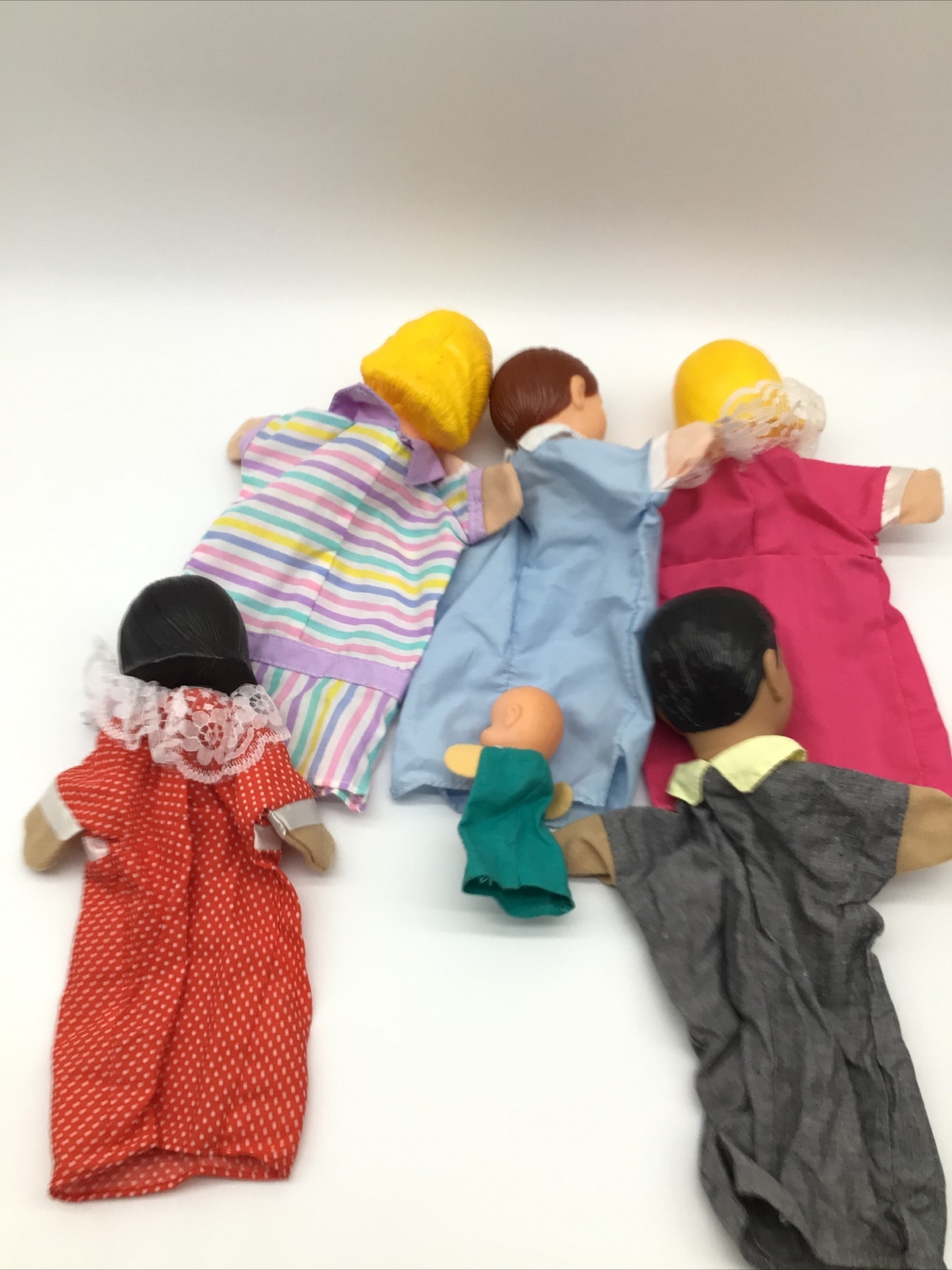 Learning Resources Multicultural Family Puppets lot Hispanic Caucasian Therapy