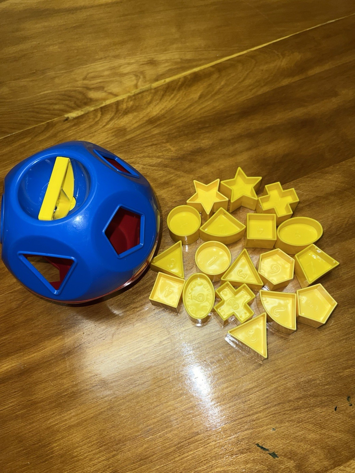TUPPERWARE Vintage Tuppertoys Shape O Toy Sorter Red Blue yellow Shapes sort