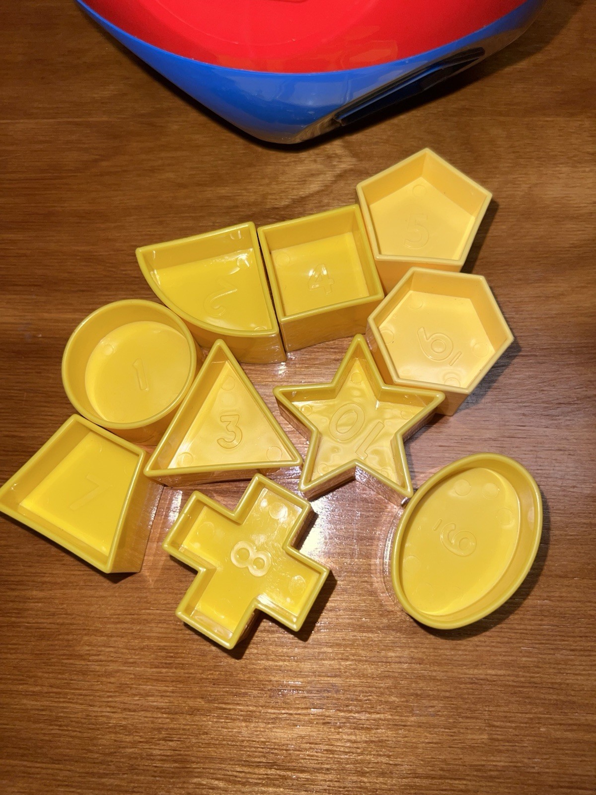 TUPPERWARE Vintage Tuppertoys Shape O Toy Sorter Red Blue yellow Shapes sort