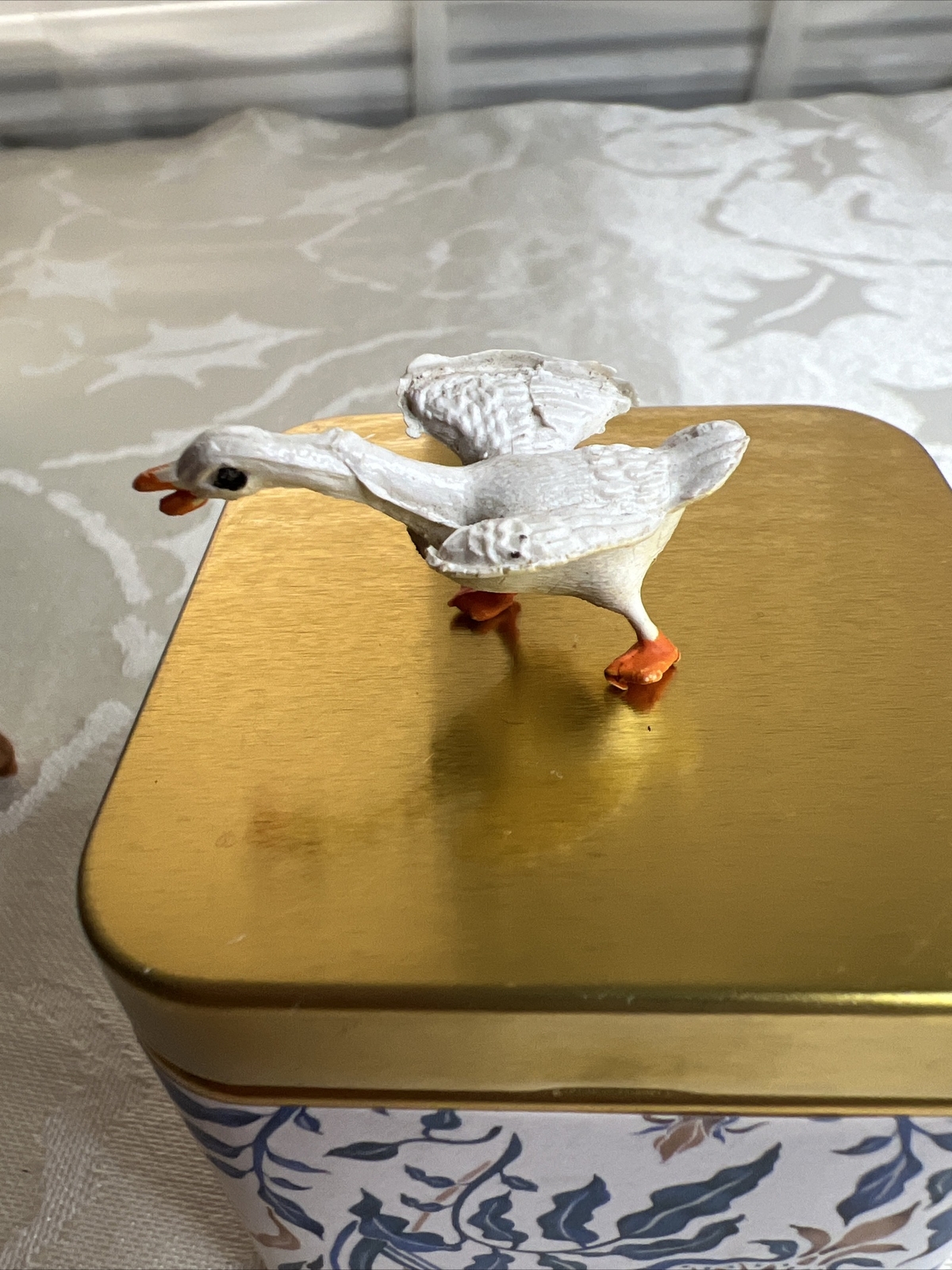 Duck, White Toy, Very Nice Plastic Model 1 1/2″