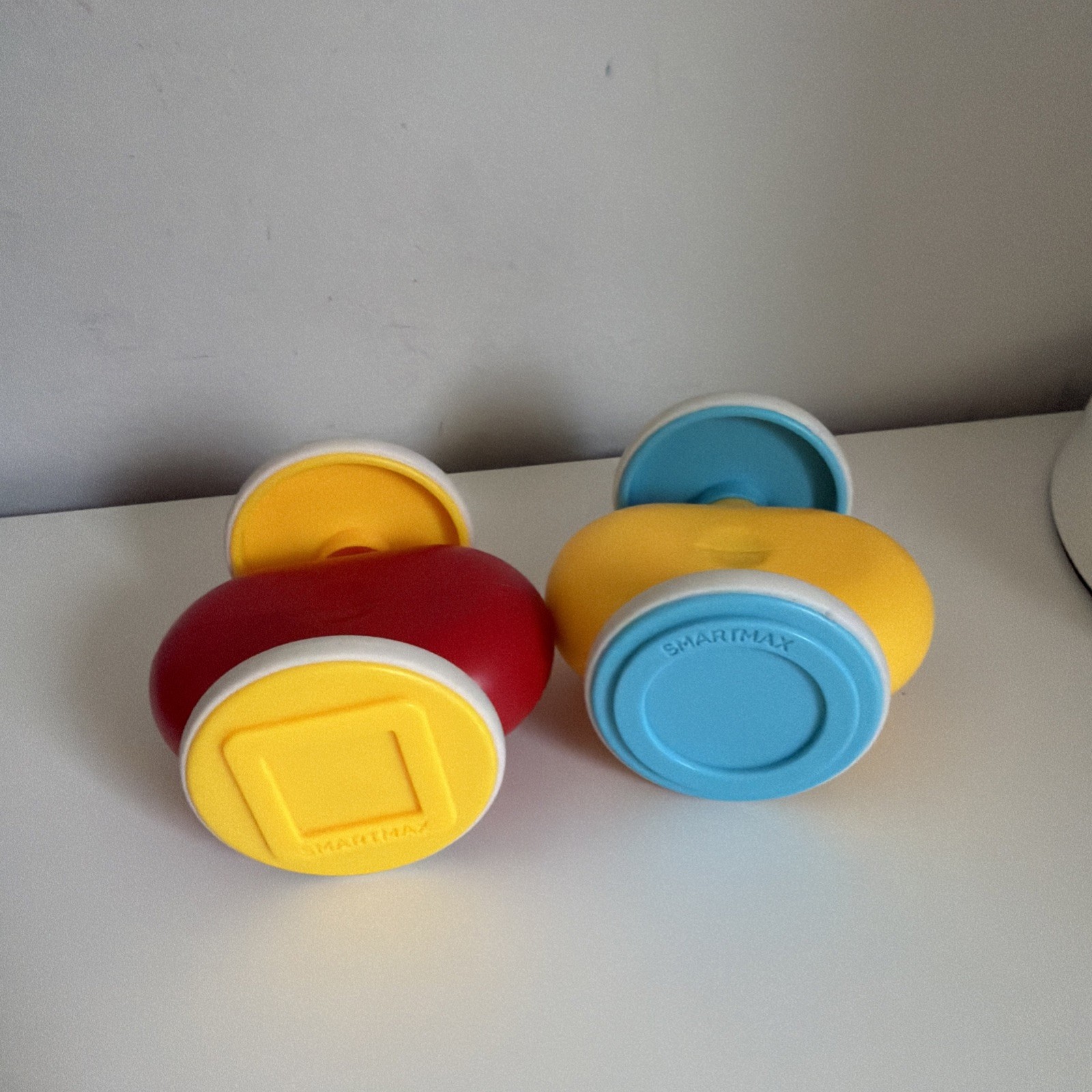 SmartMax My First Wobbly Cars STEM Magnetic Ball Face Head Red Yellow Car Wheels
