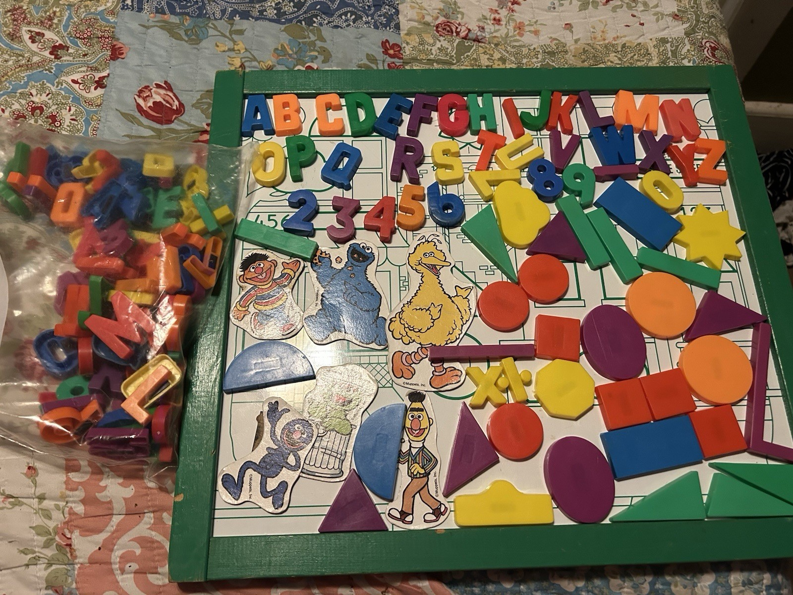 Vtg 1970s Sesame Street Magnet ABC Shapes Activity Learning Board Ernie Big Bird