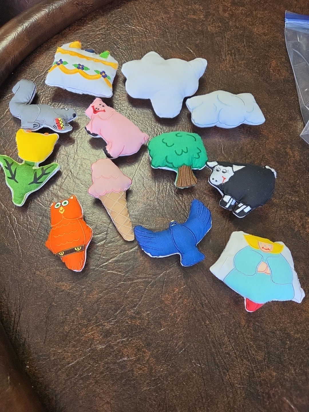 Lakeshore Learning It Looked Like Spilt Milk Fabric Storytelling Kit 12 Pieces