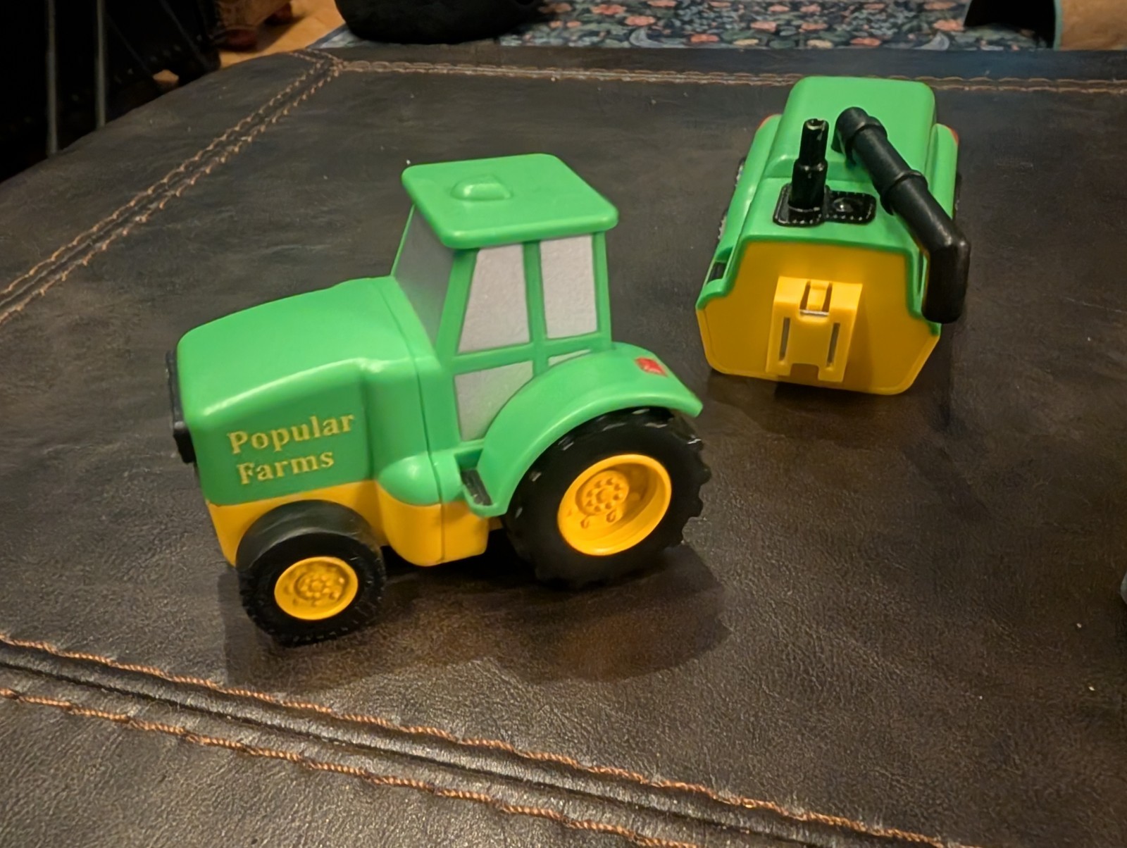 Popular Playthings Magnetic Mix or Match Farm Vehicles – Popular Farms
