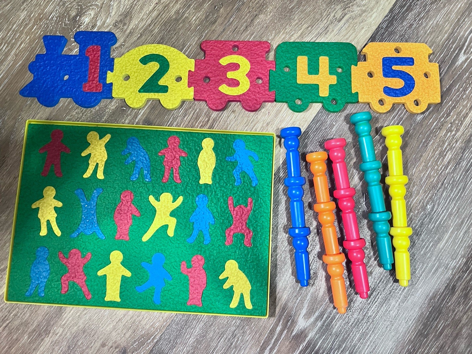 Lauri Board with Pegs Educational Counting & Sorting Toy for Early Childhood Lot