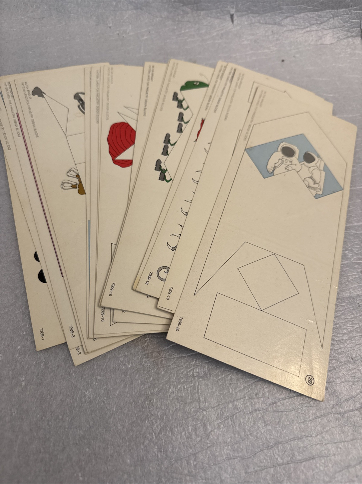 Vintage Milton Bradley Pattern Cards For Parquetry Design Blocks 7209 USA