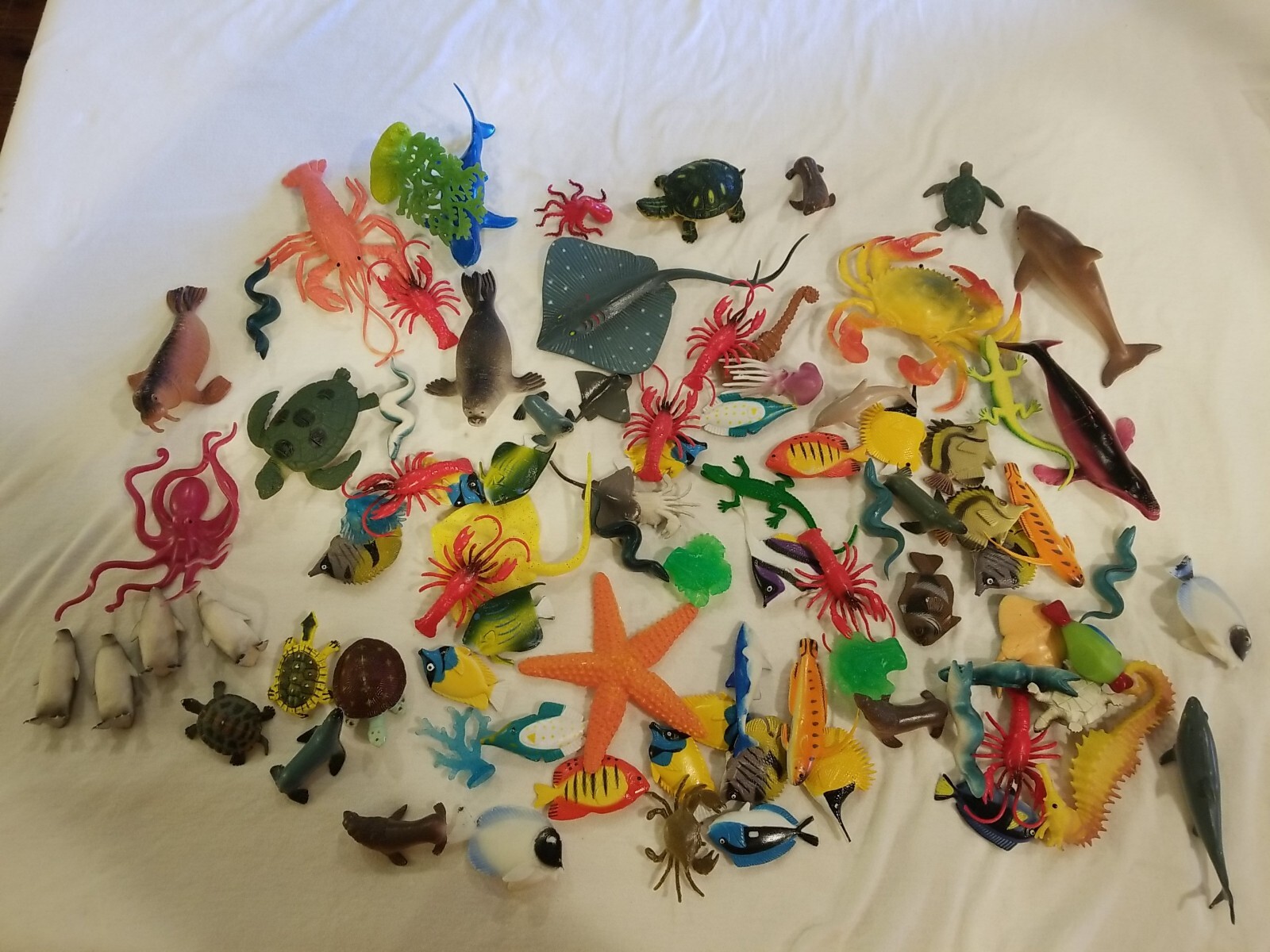 Lot of 87 PVC educational AQUATIC SEA LIFE FIGURES VARIED SIZES SEE PICS