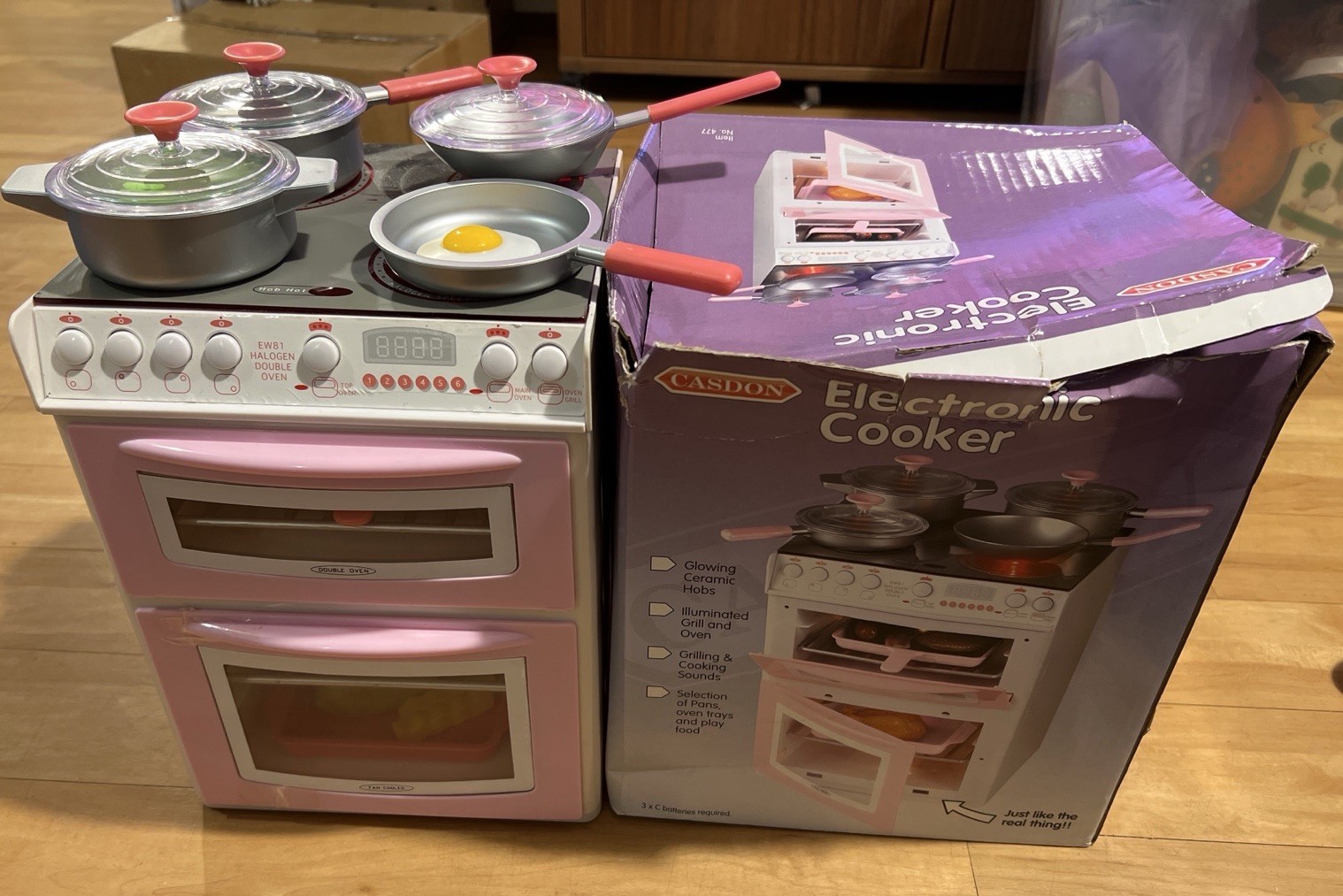 Casdon Electronic Cooker Toy Kitchen Pink Lights Sounds Kids Pretend Play