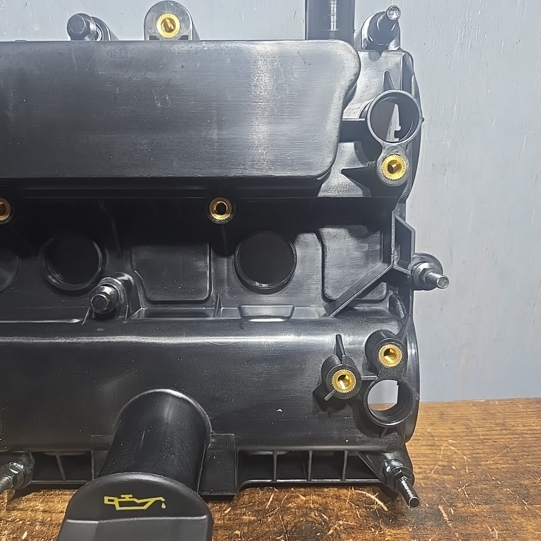 MITZONE Engine Valve Cover compatible with 2012-2018 Ford Edge Escape Explorer