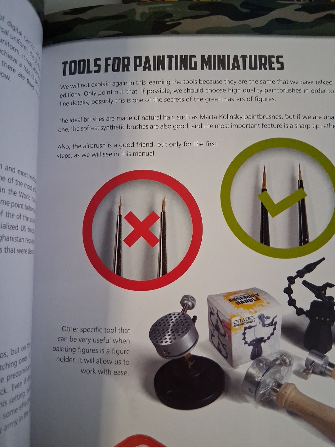 BOOK ON UK INTERACTIVE MODERN FIGURES CAMOUFLAGES
