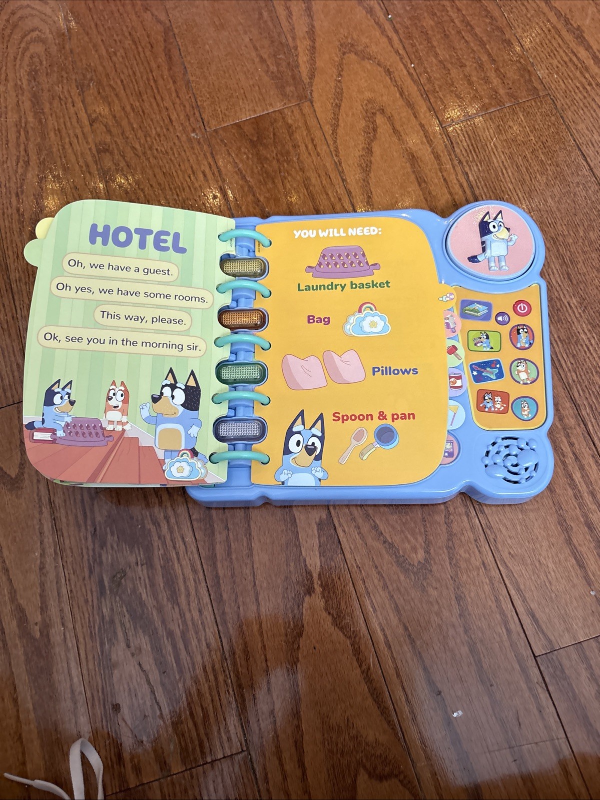 VTech Bluey’s Book of Games Interactive Pretend-Play Book for Preschoolers-works