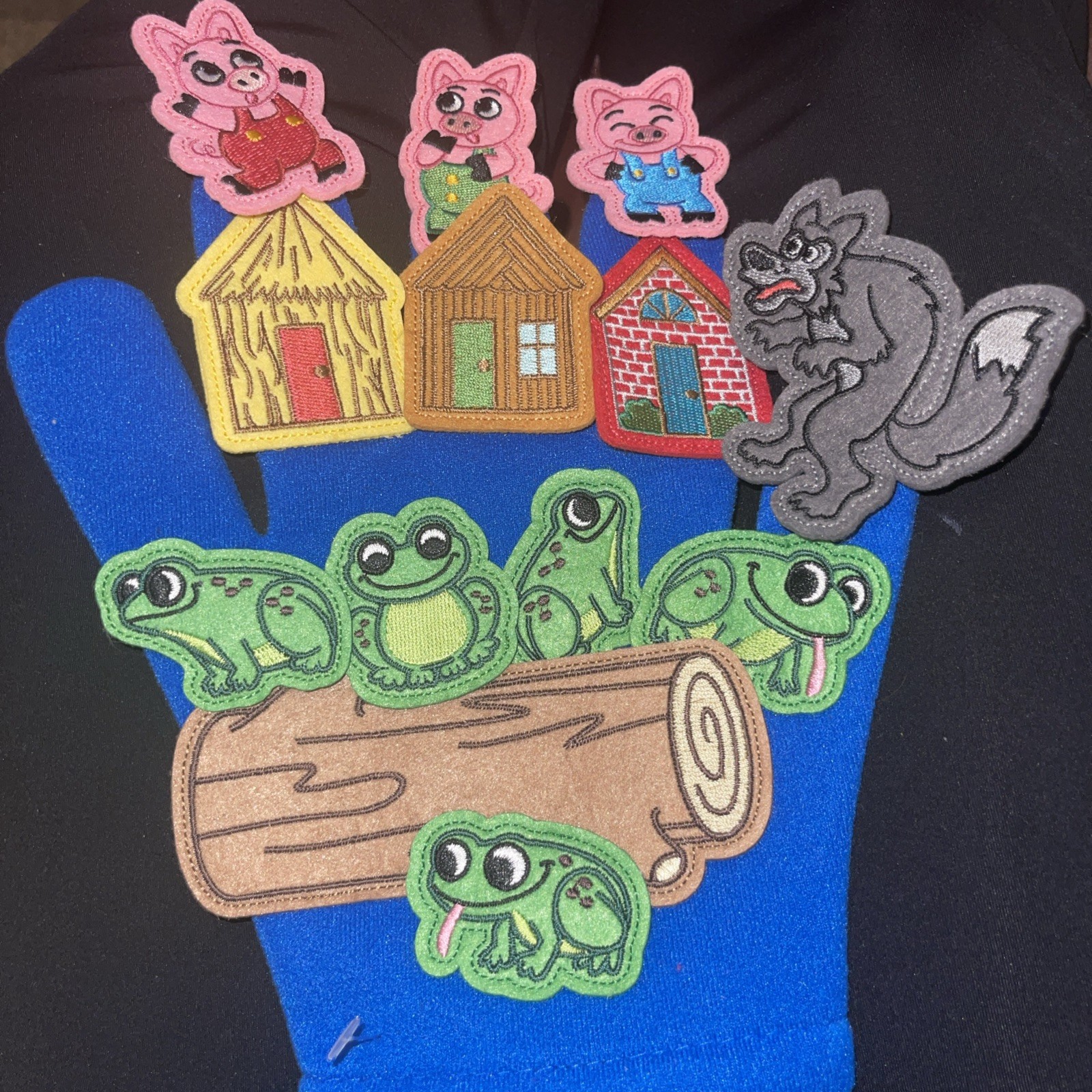 Lakeshore Preschool Storytelling Glove Puppet Pigs Frogs Log Wolf Houses