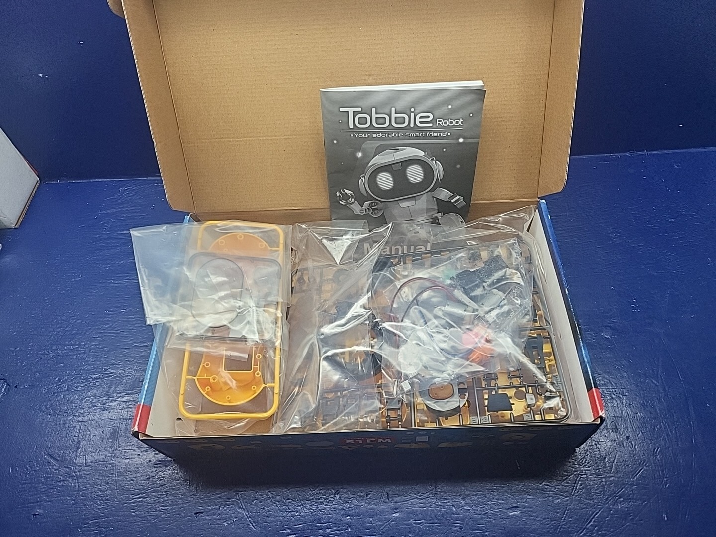 Tobbie The Robot STEM Interactive IA DIY Kit