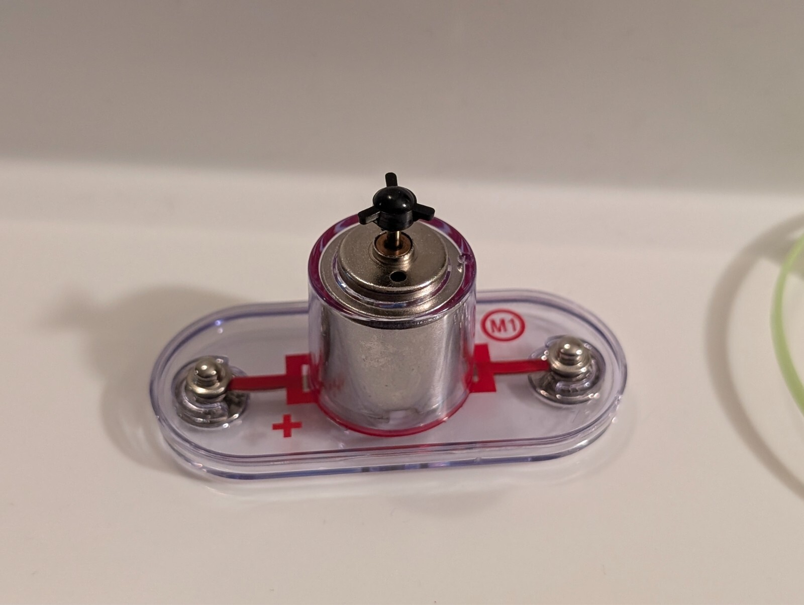 ELENCO Snap Circuits Replacement Part: M1 Motor with Glow Fan, 6SCM1