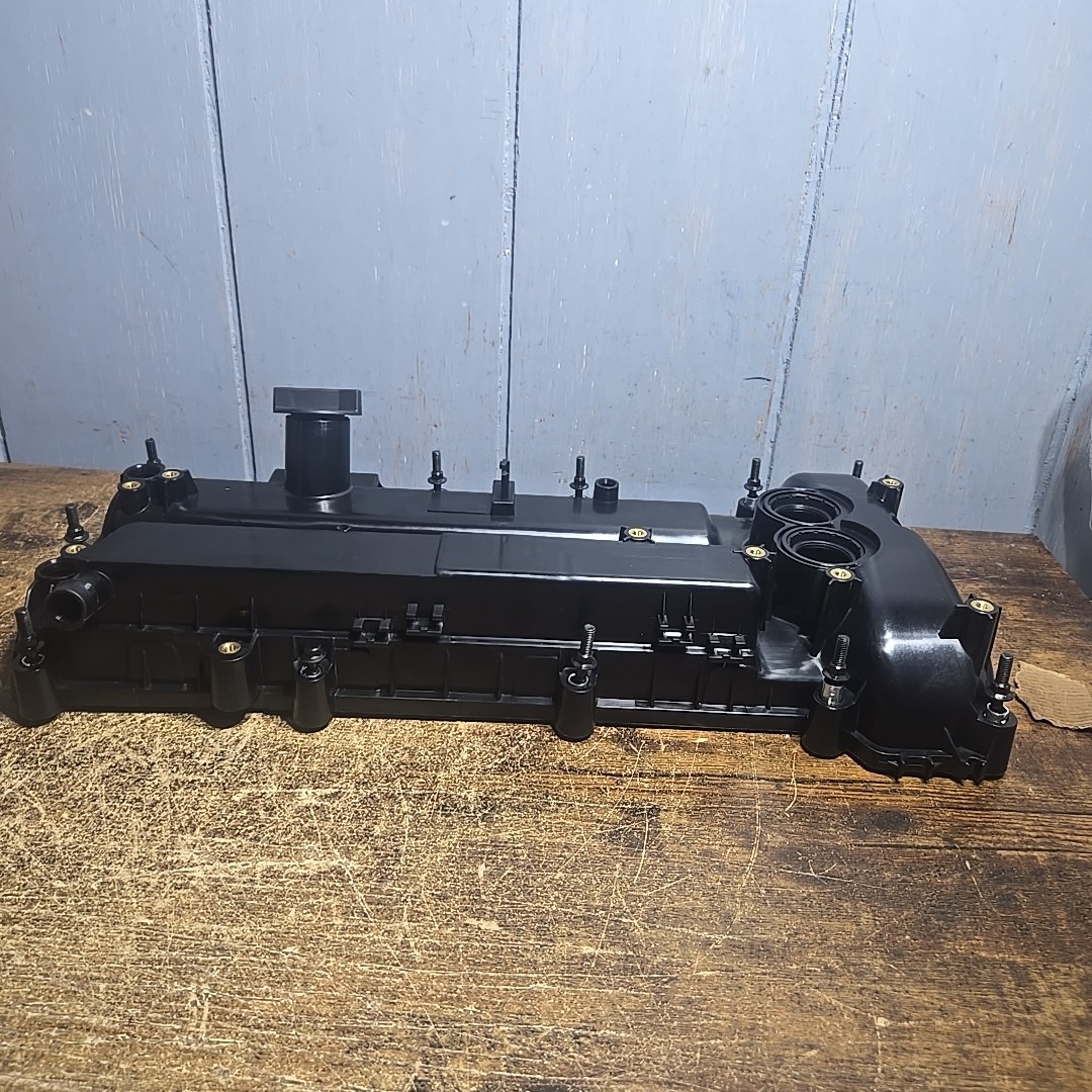 MITZONE Engine Valve Cover compatible with 2012-2018 Ford Edge Escape Explorer