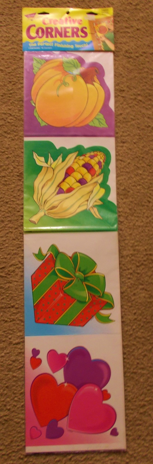 TREND CREATIVE DISPLAYS CORNERS HOLIDAY’S BULLETIN BOARDS QUARTET NIP