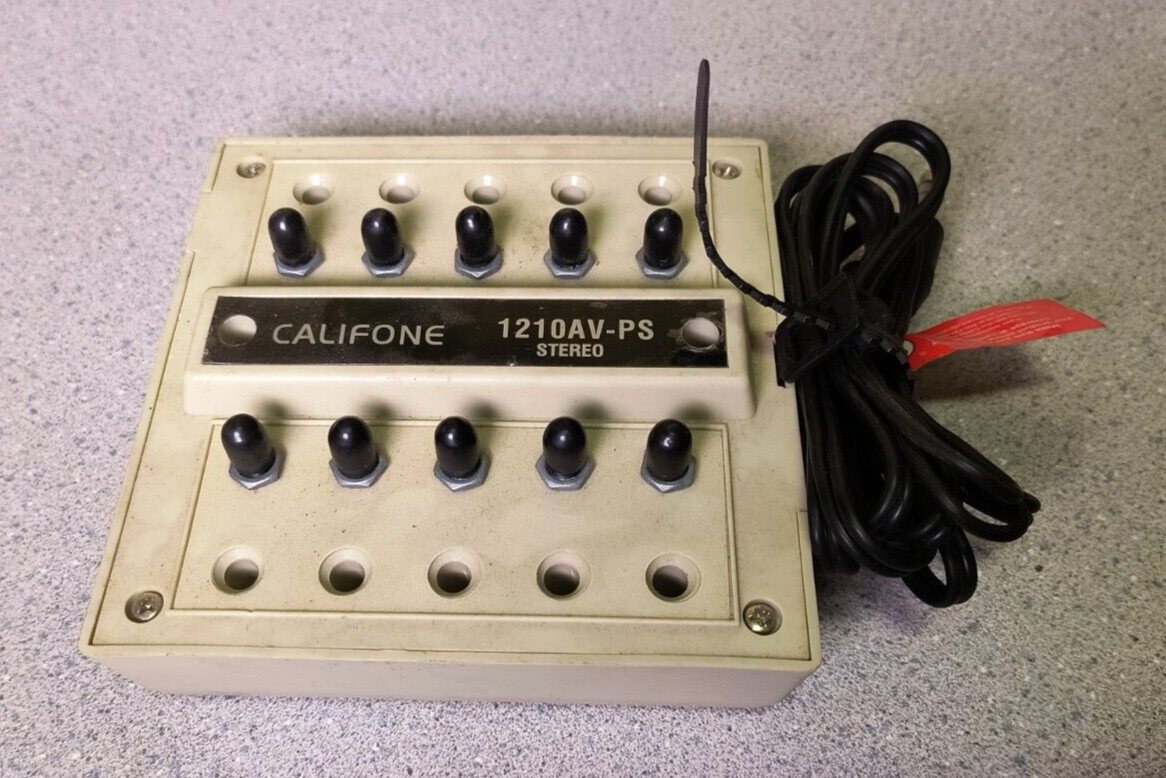 Califone Demco 1210AV-PS White Portable 10-Position Stereo Jackbox