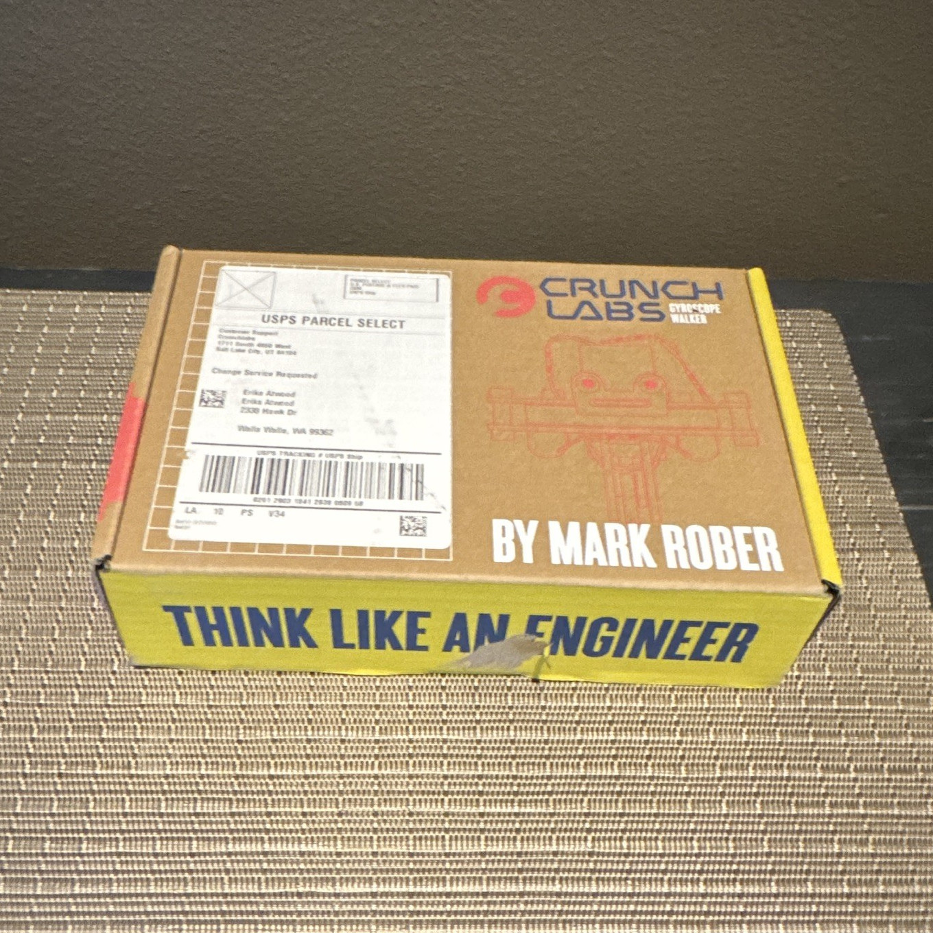 CrunchLabs Think Like an Engineer STEM Build Box, Box Only
