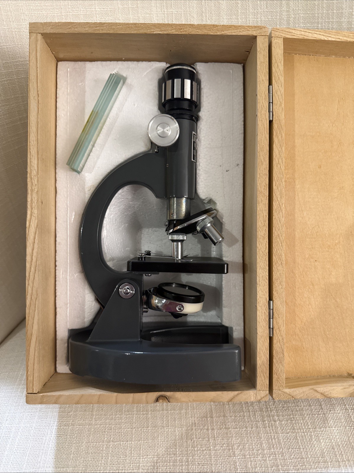 Vintage Monolux No. 6030 Microscope Kit 100x–750x Japan Wood Case READ