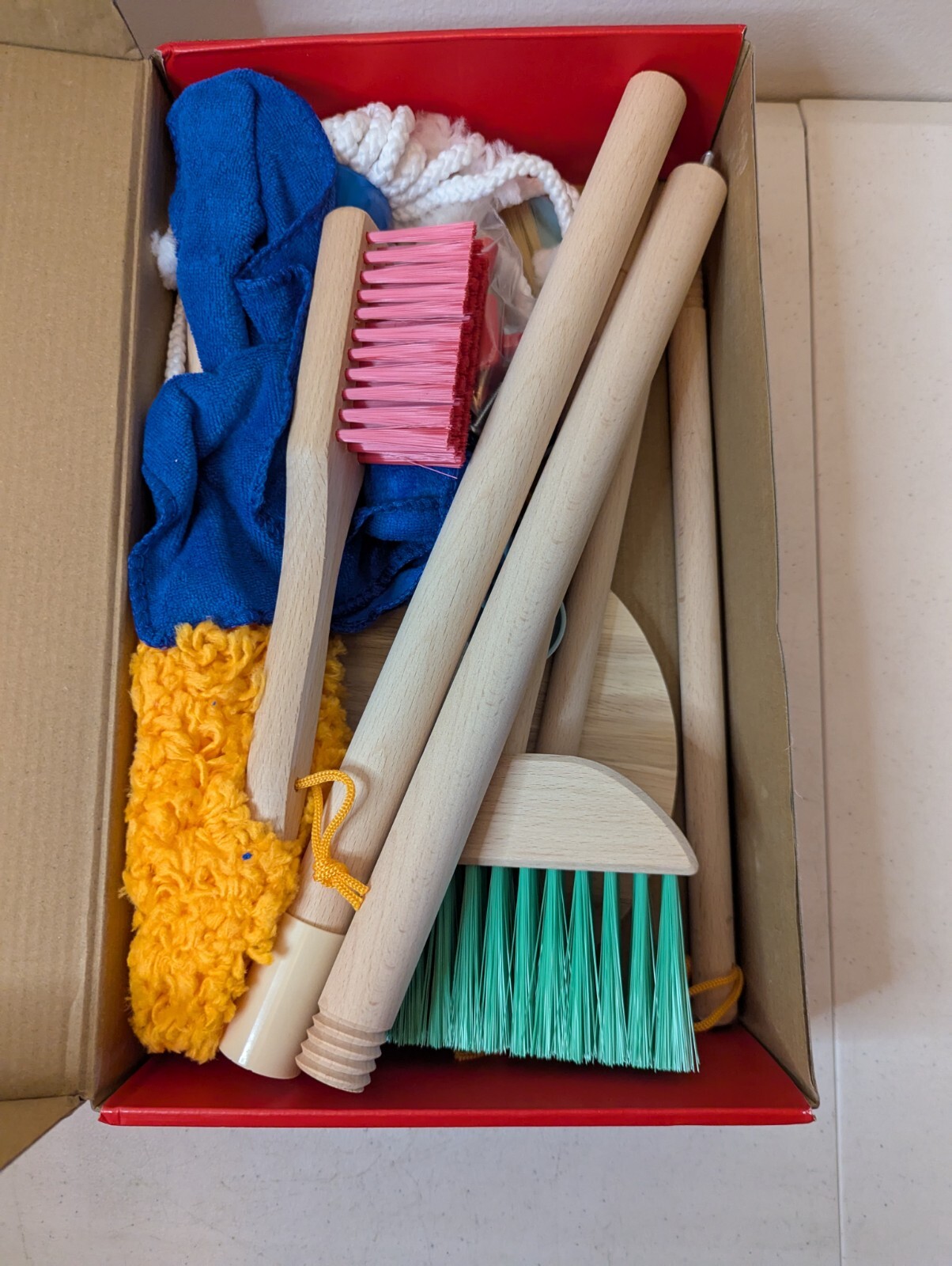 HELLOWOOD wooden pretend housekeeping play set NEW open box