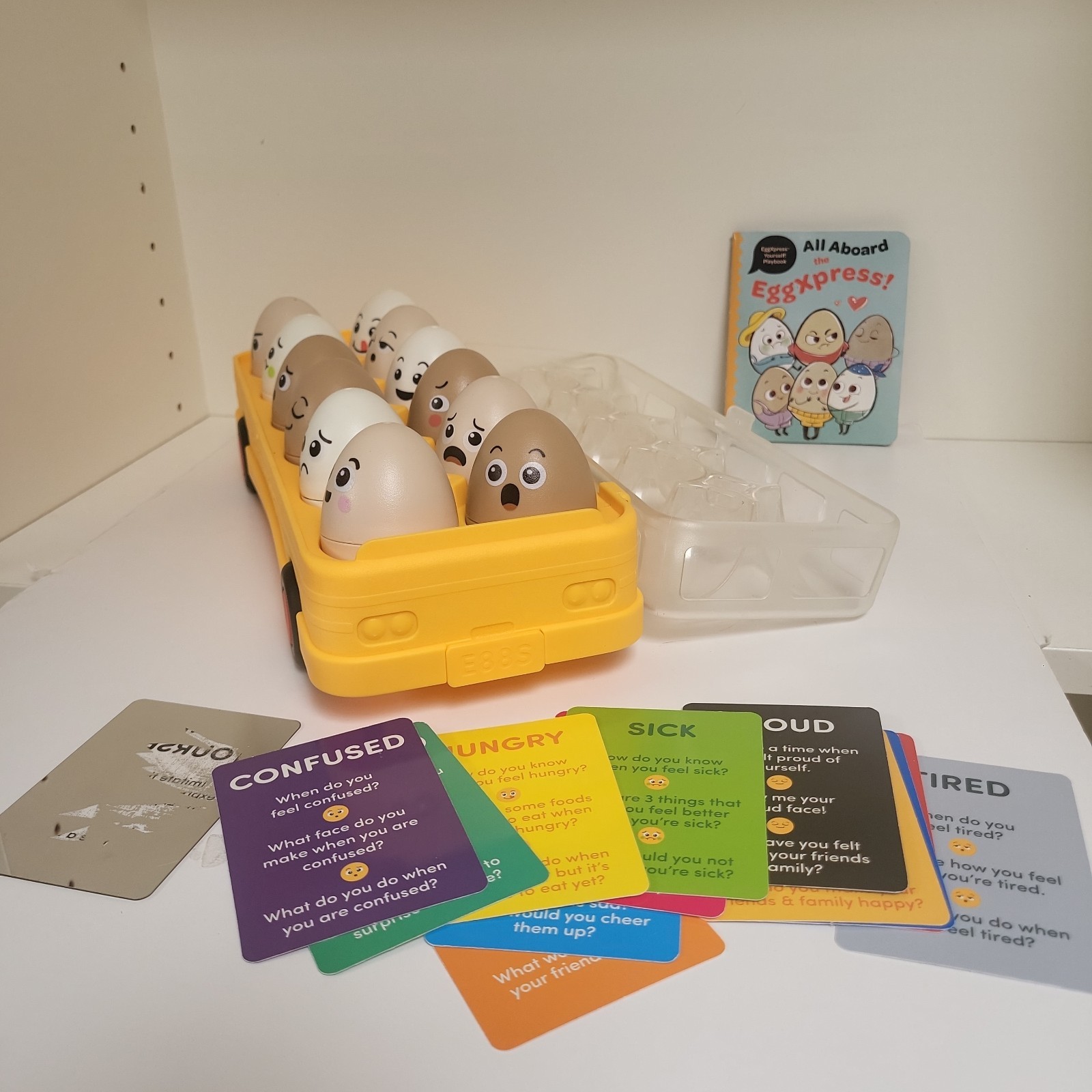 EggXpress Match Shapes Bus, Book, Cards. Learn Expressions and Feelings