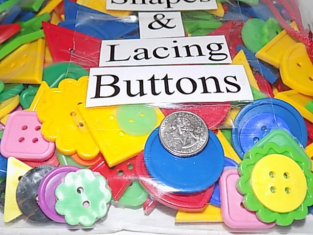 LACE AND TRACE & PLAY – SHAPES AND COLORS – Lace up Buttons And Shapes 416pc
