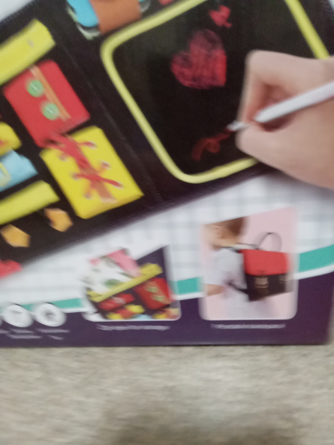 TOYLIFE Portable Activity Board – Portable backpack