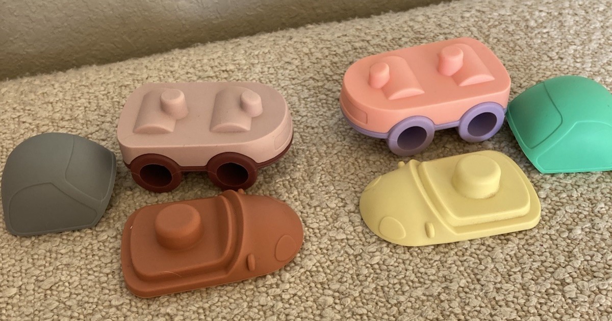 Elbebe 2 Silicone Stackable Cars BPA Free Car Stackers 6 Months-4 Years NIB