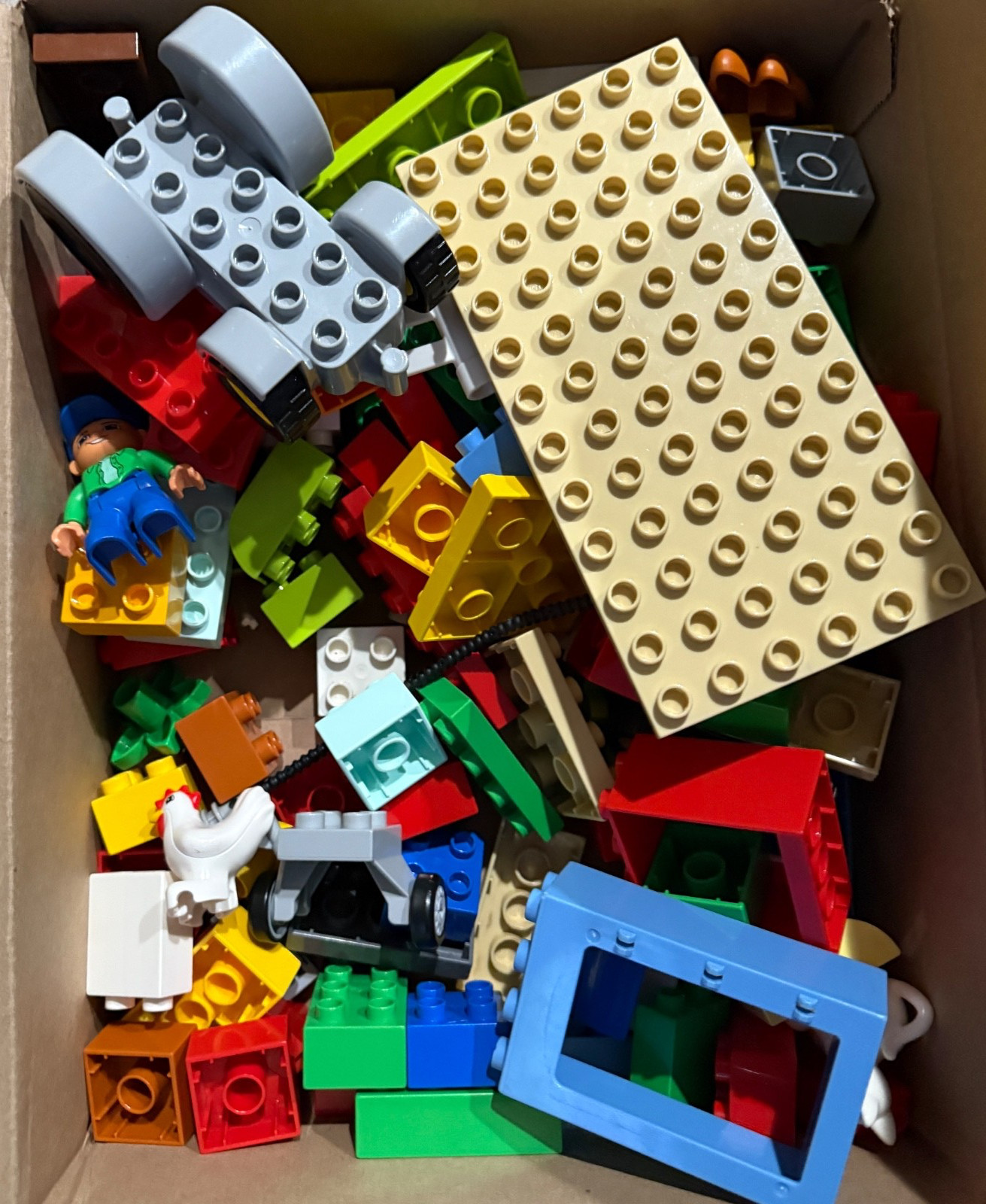 3.5 lbs LEGO DUPLO Bricks Animals People Bases Cars Doors Windows Pieces +++