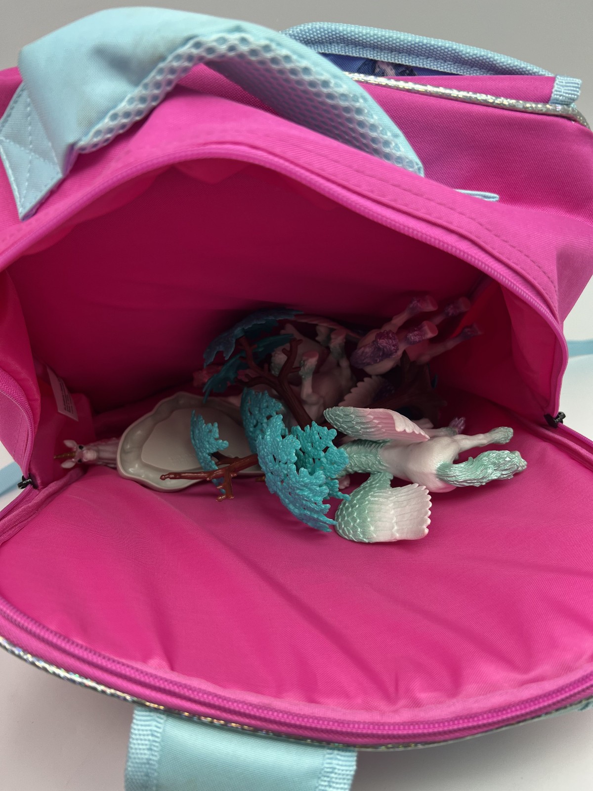 Lakeshore Fantasy Adventure Backpack Fold Out Scene 6 Unicorn Figures Travel Set