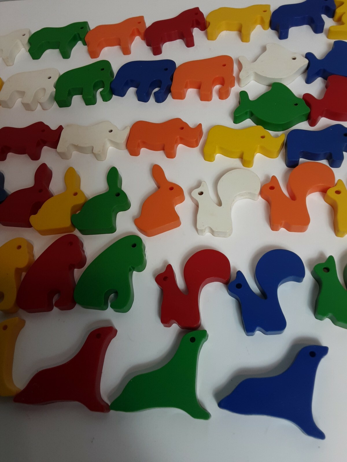 71 Plastic Colorful Animal Molds Farm Wild Learning Shapes & Colors Invicta VTG