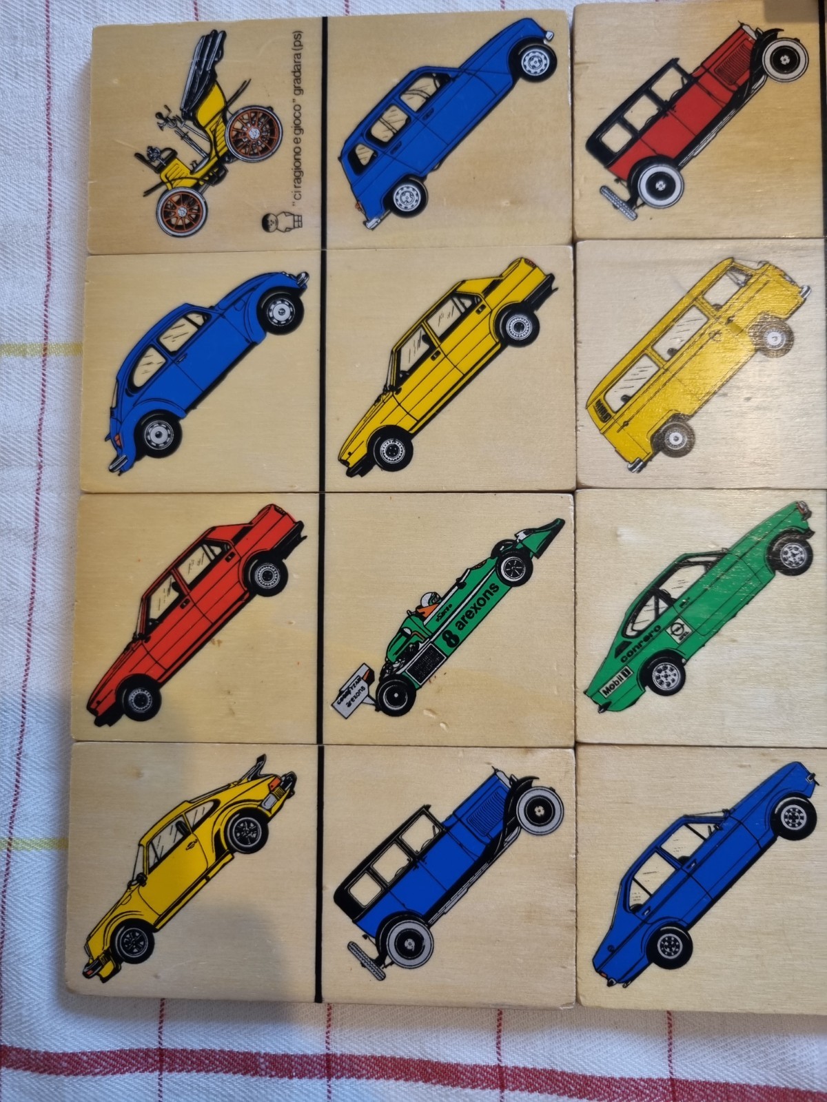 CI reason and game – car – wooden educational game cards + Renault box