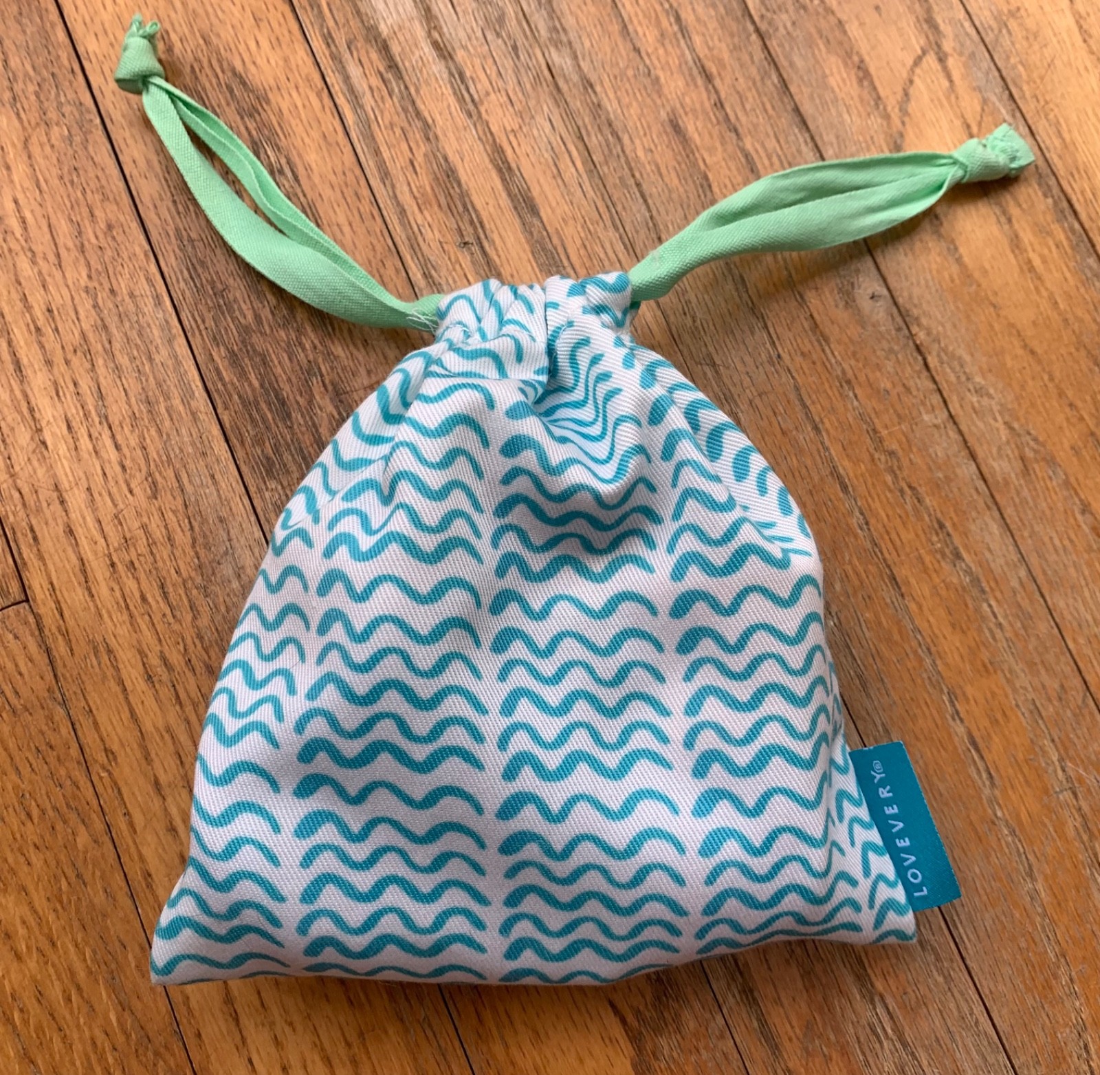 Lovevery Threadable Bead Kit & Drawstring Bag [Adventurer 16-18 Months]