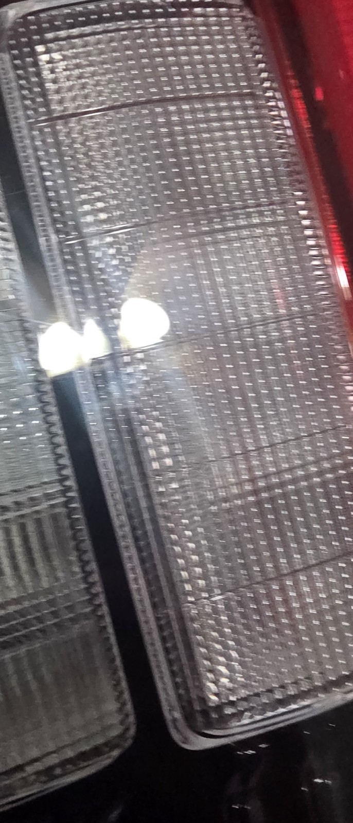 OEM Ford Explorer Right Tail Light Lamp Assembly RB5B-13404-AF 2025 26 chipped