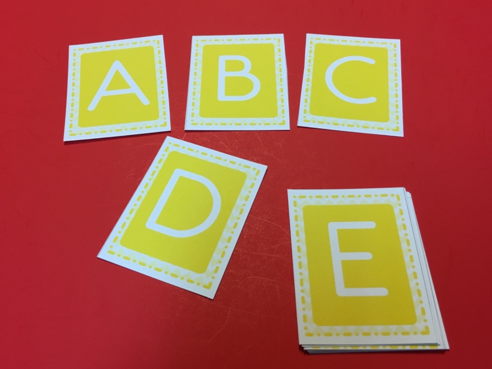 Montessori – Pre-Reading Series – ALPHABETS FOR SORTING CARDS