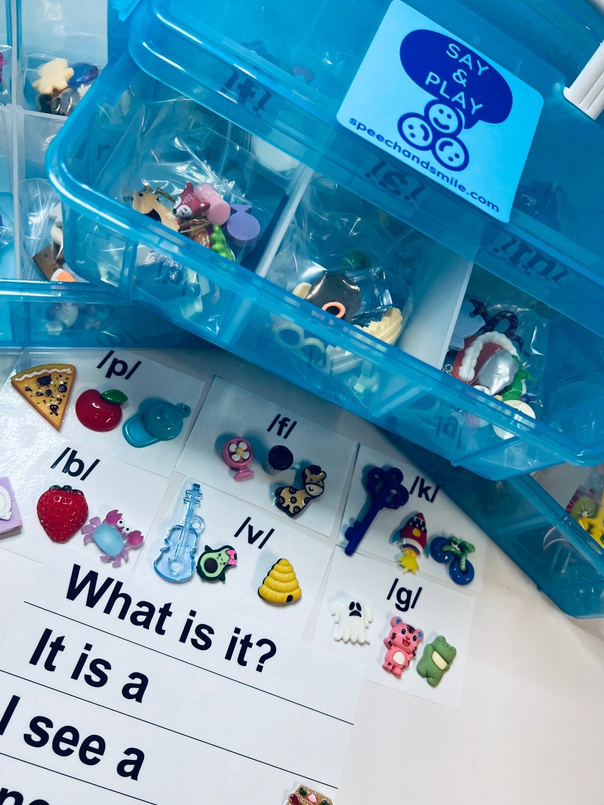 Say and Play Mini Objects Speech Therapy portable Set – trinkets For Sounds