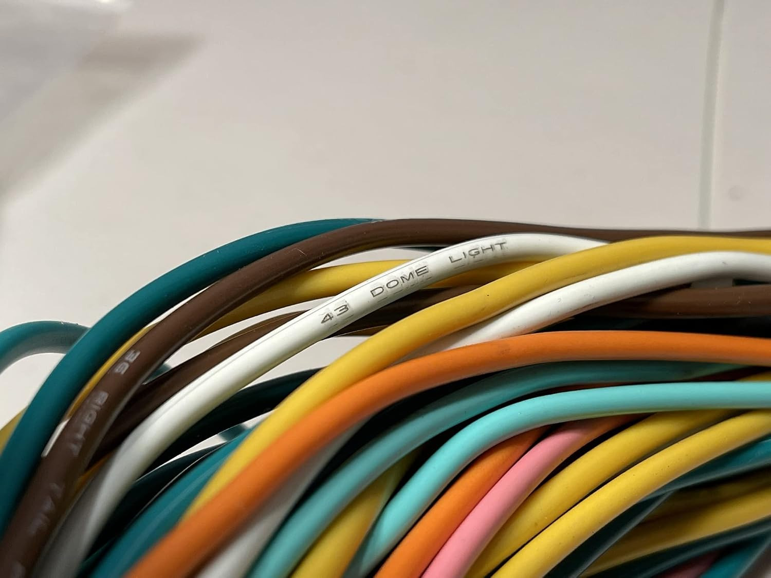 Universal Wiring Harness Kit – 21 Circuit Wiring Harness Standard Color Wire Har