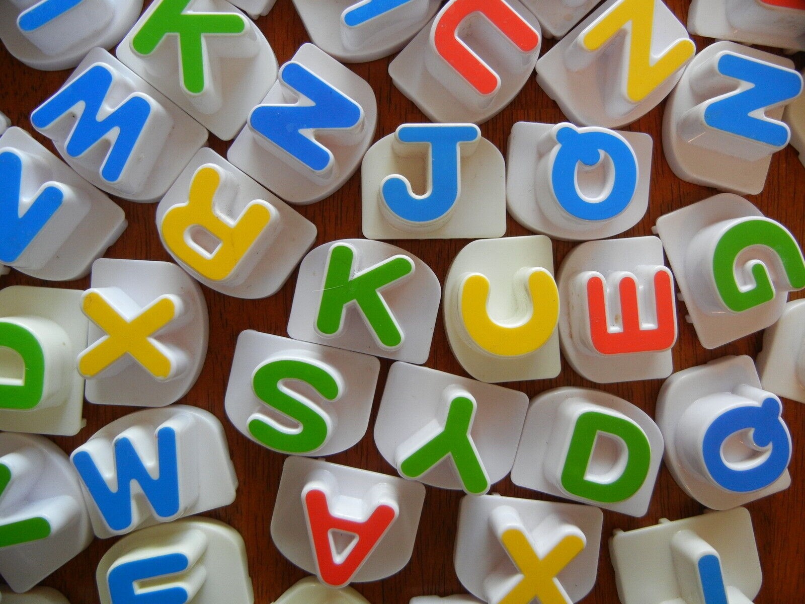 Leap Frog Fridge Phonics, Word Builder, Magnetic Letter Replacement