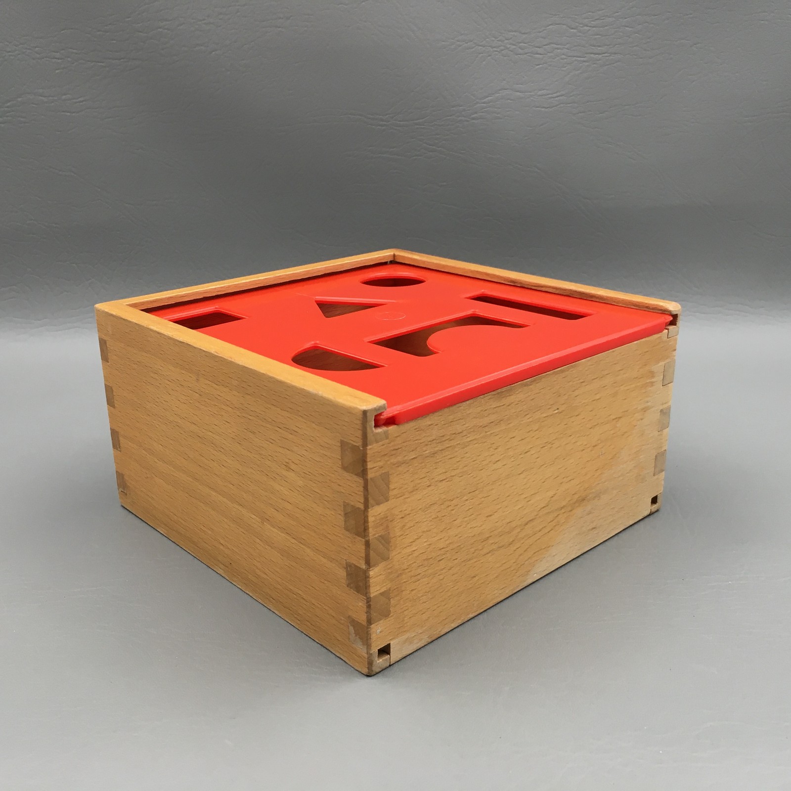 Plan Toys Wooden Shape Sorter Box & Puzzle Set Montessori Preschool Learning Toy