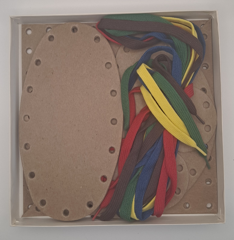 Developmental learning Materials Lacing Cards vintage craft set