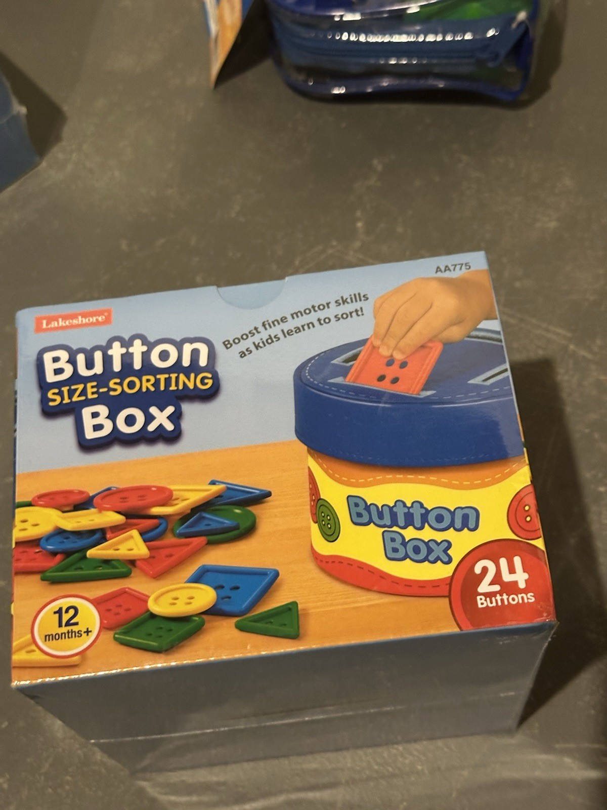 Lakeshore Button Size-Sorting Learning Box Toy, 24 Buttons, 12+ Months AA775