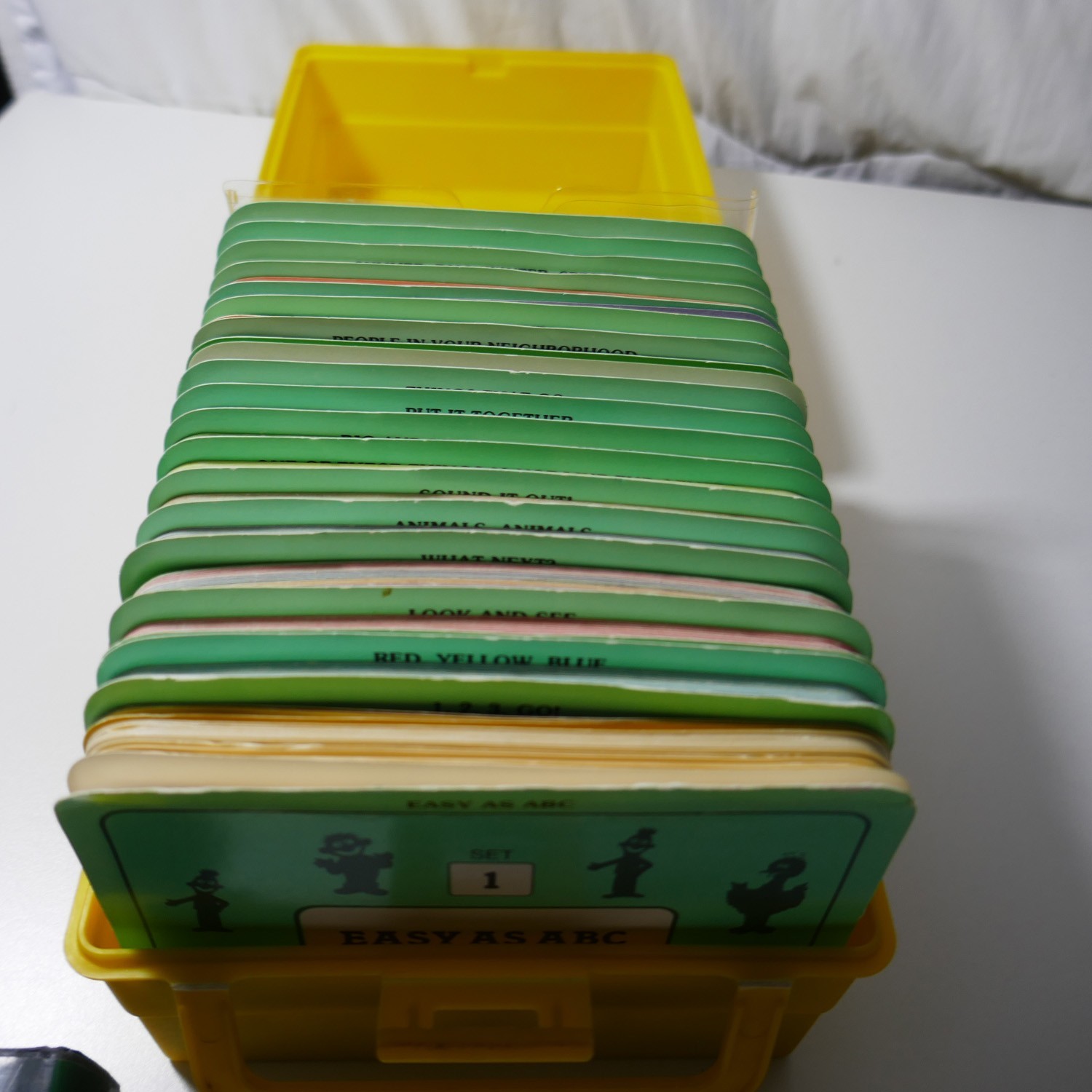 Sesame Street Early Learning Educational Games 1989 Cards W Yellow Storage Case