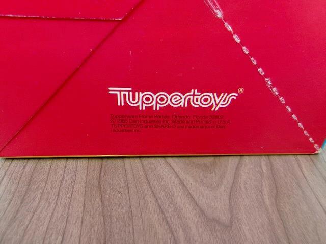 TUPPERWARE TUPPERTOYS SHAPE-0 TOY SORTER RED & BLUE YELLOW SHAPES