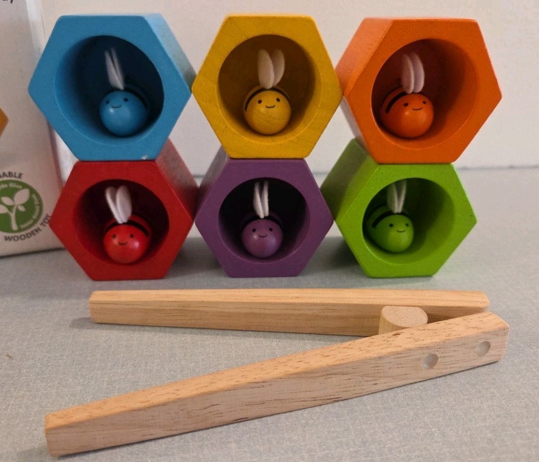 Plan Toys, Bee Hive, Preschool, Super Cute, Develops Fine Motor Skills, EUC