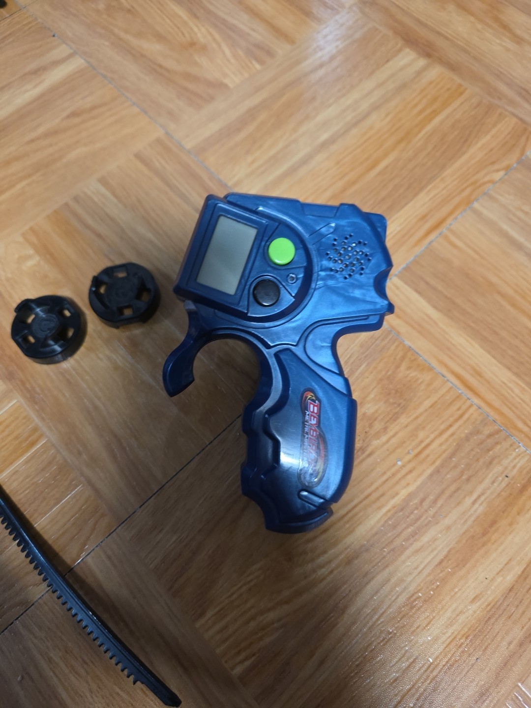 2010 Hasbro Beyblade Launcher Metal Masters – Beyblader Gear Rip Complete